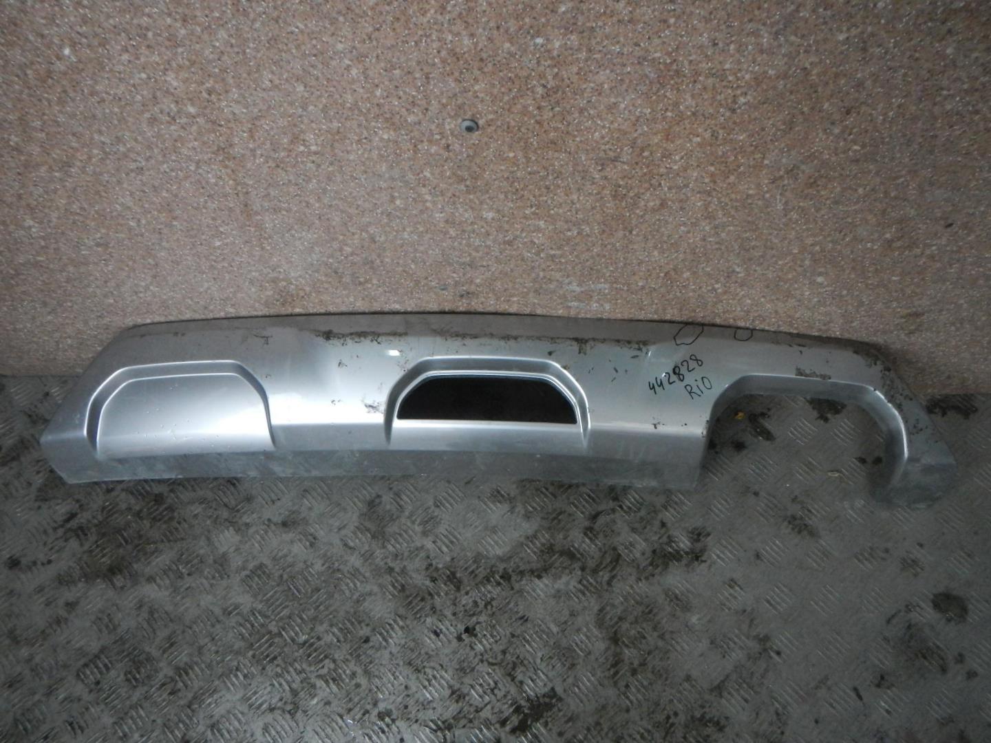 Накладка заднего бампера