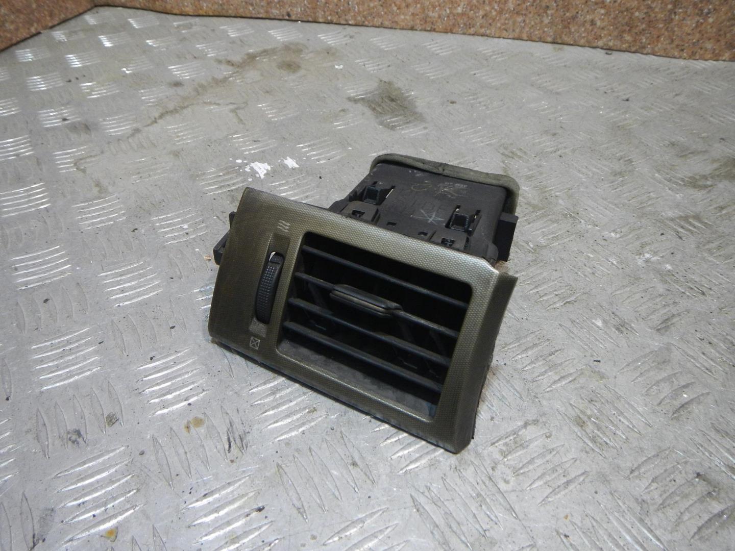 Дефлектор воздушный