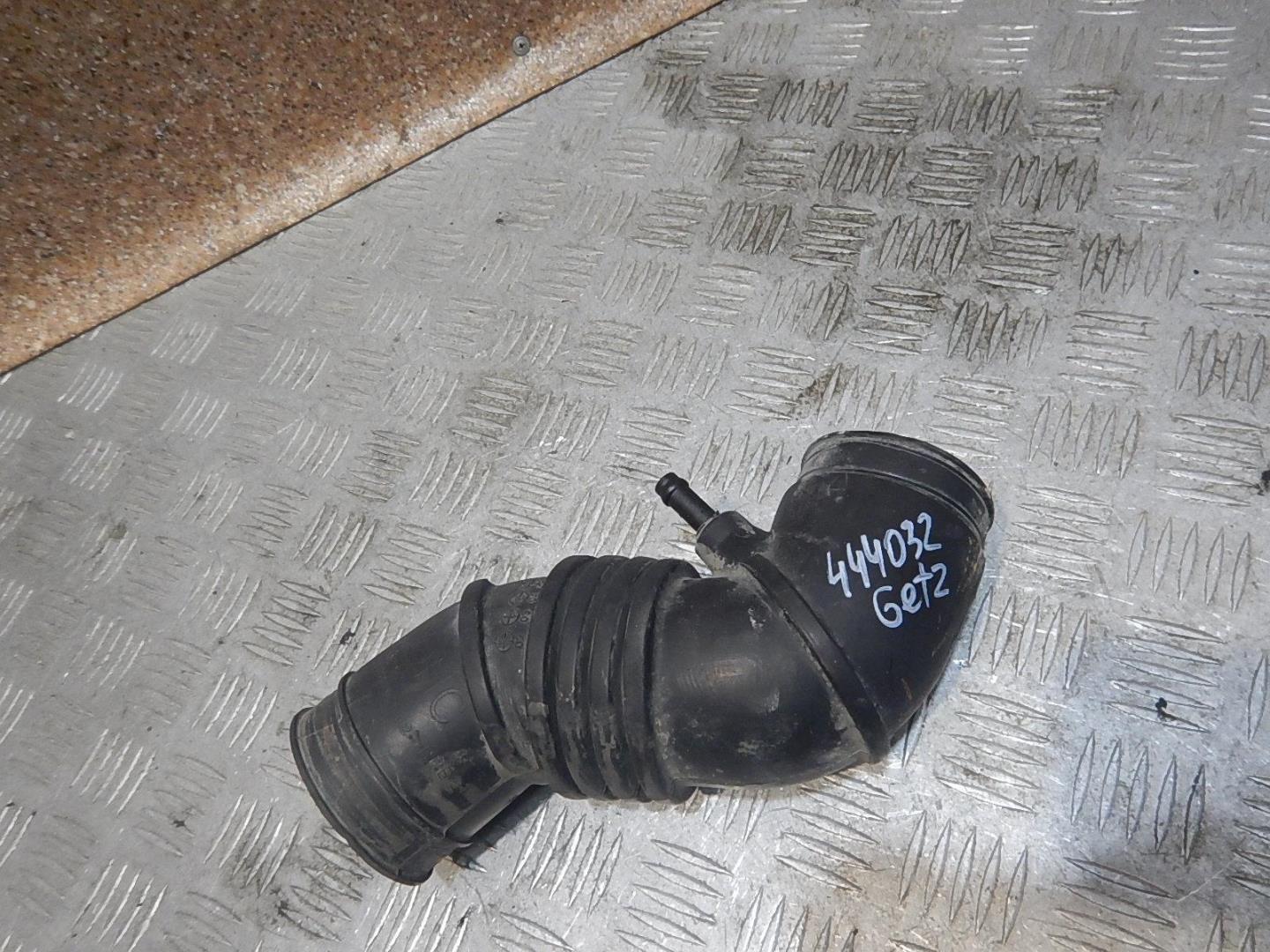 Патрубок воздушного фильтра