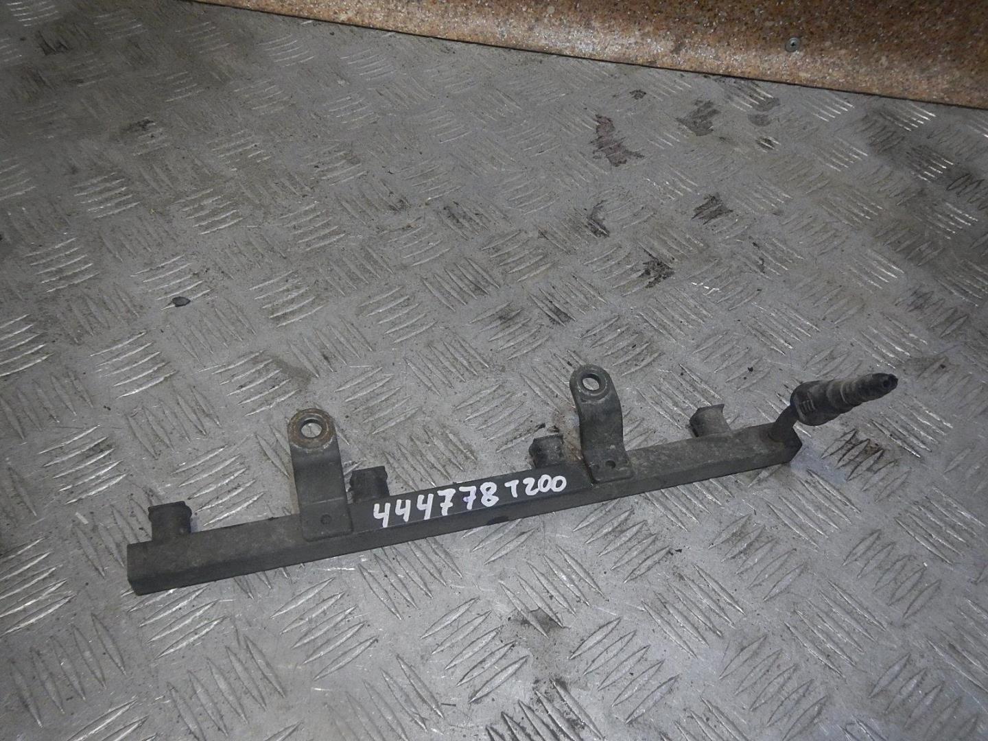 Рейка топливная (рампа)