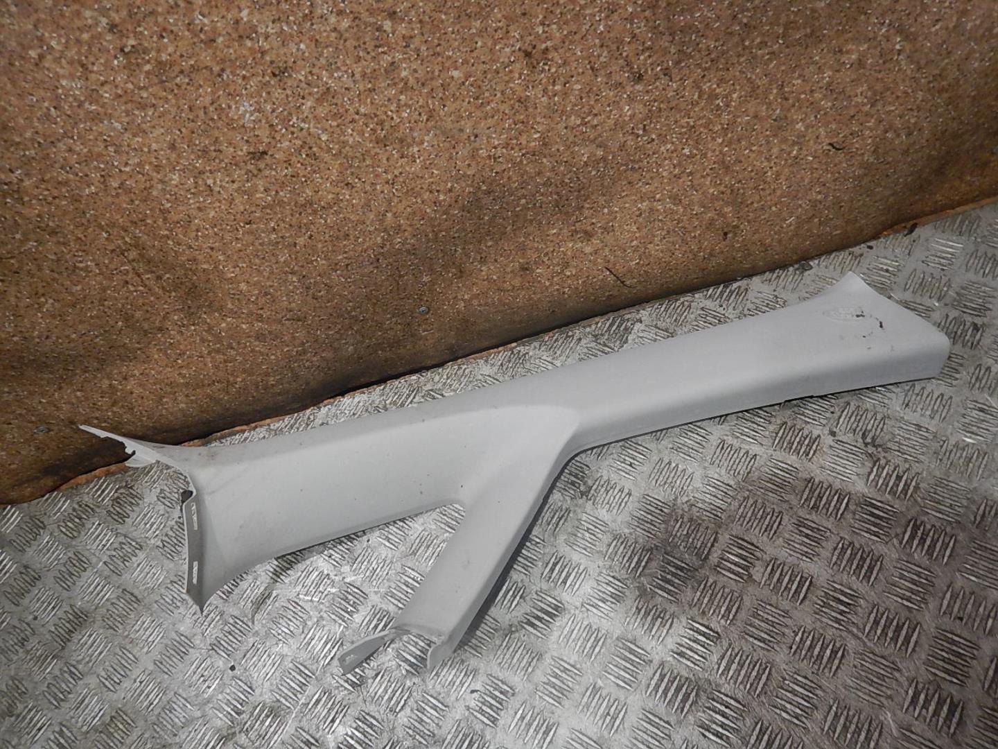 Обшивка стойки