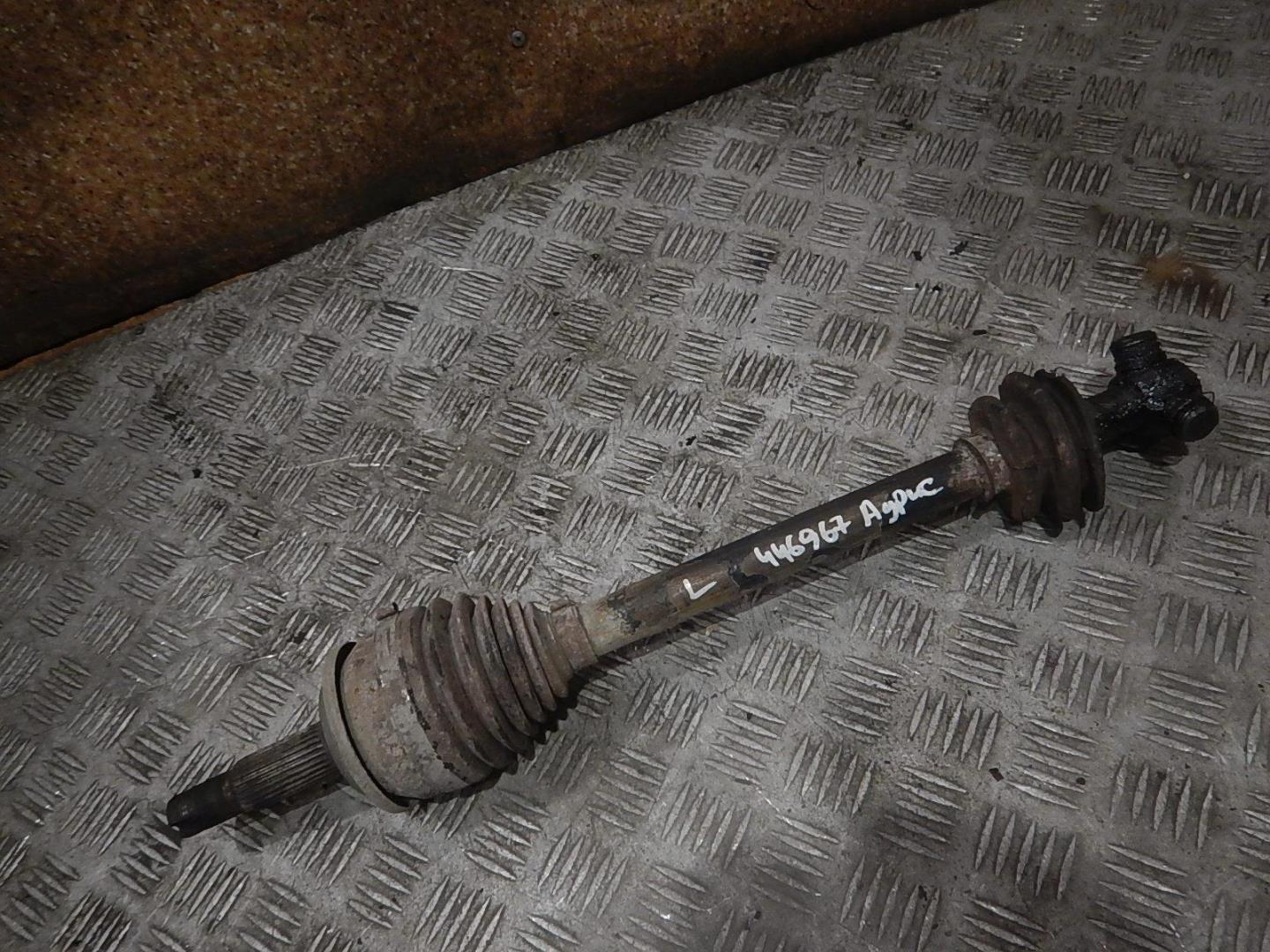 Полуось передняя левая