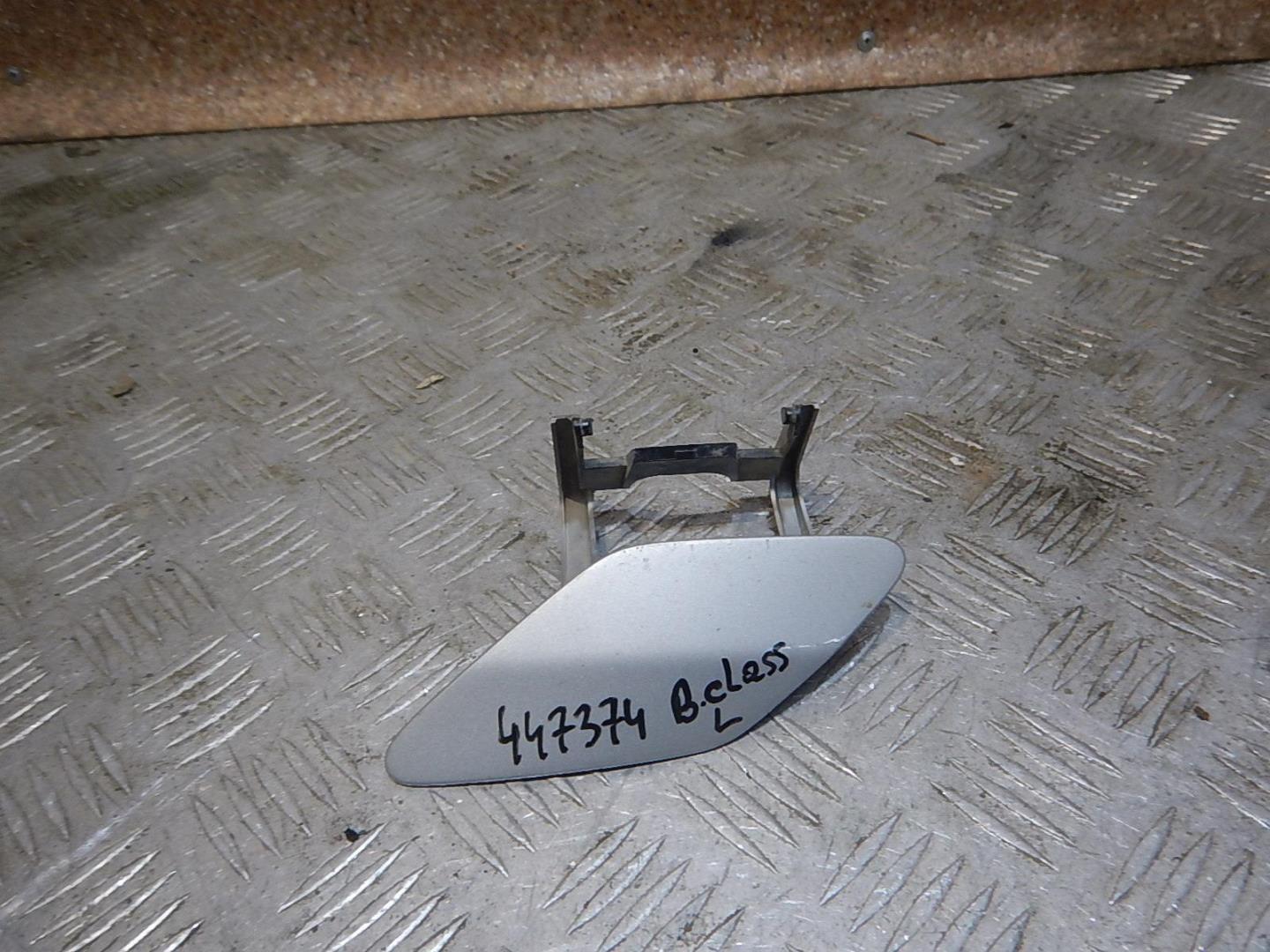 Крышка форсунки омывателя фар