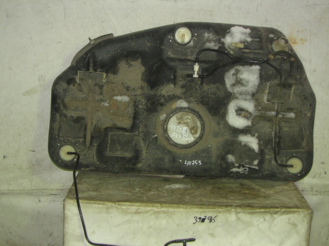 Бак топливный