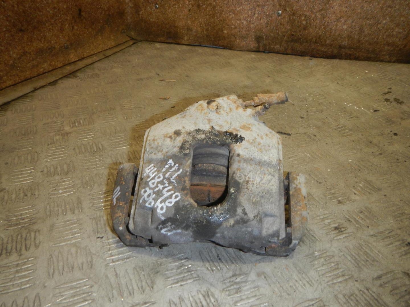 Суппорт передний левый