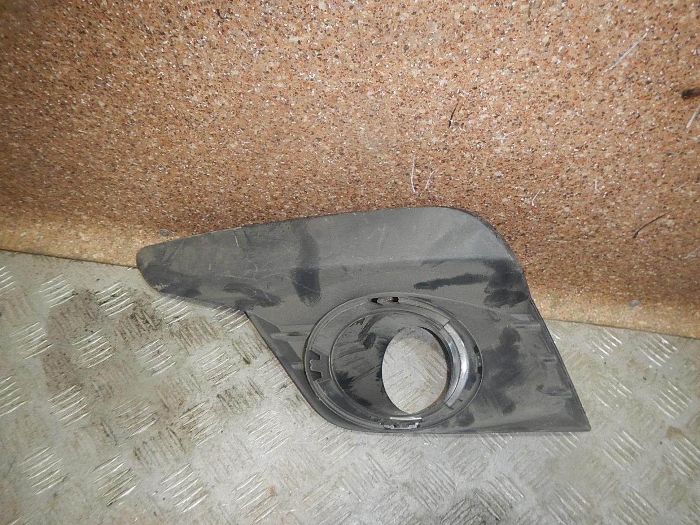 Решетка в бампер левая