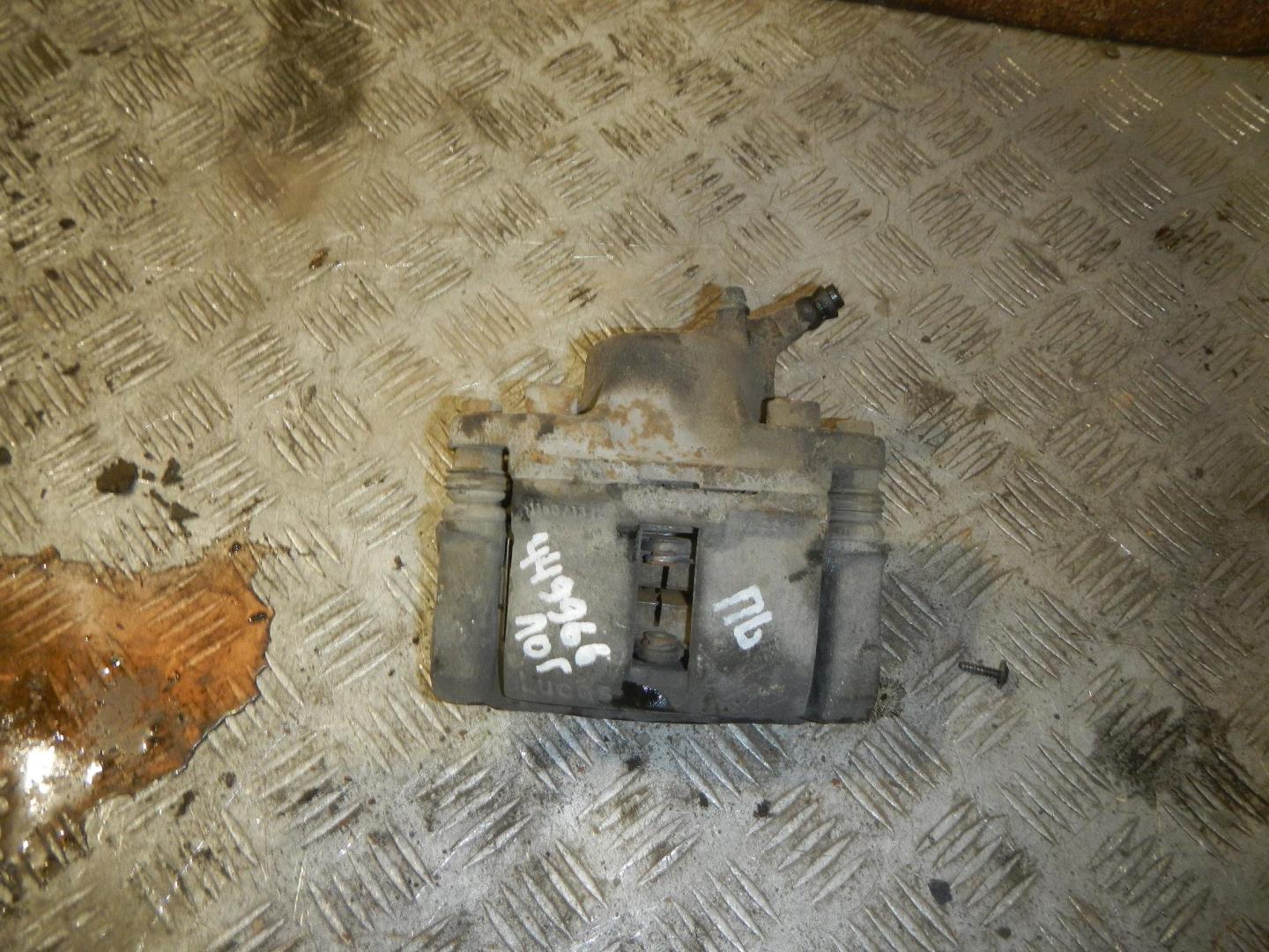 Суппорт передний левый