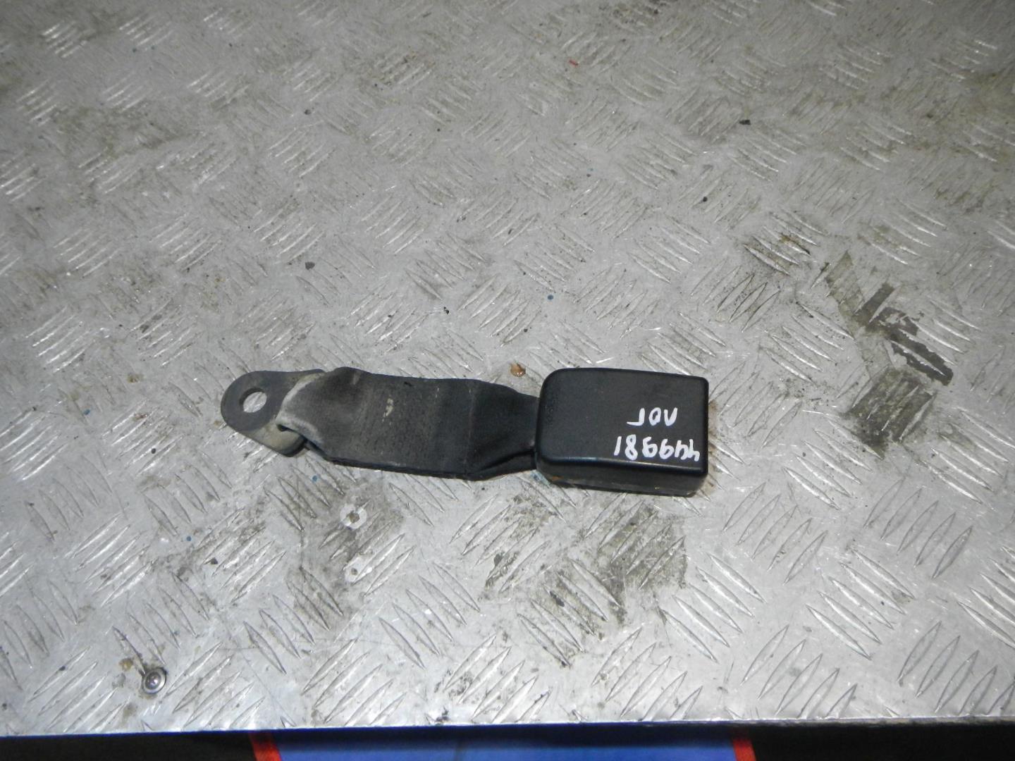 Ответная часть ремня безопасности