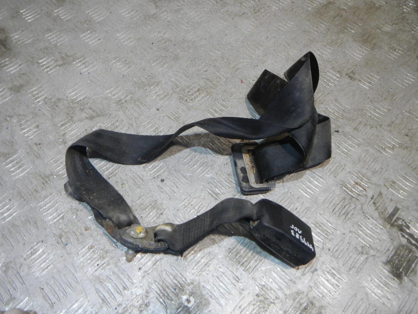 Ремень безопасности