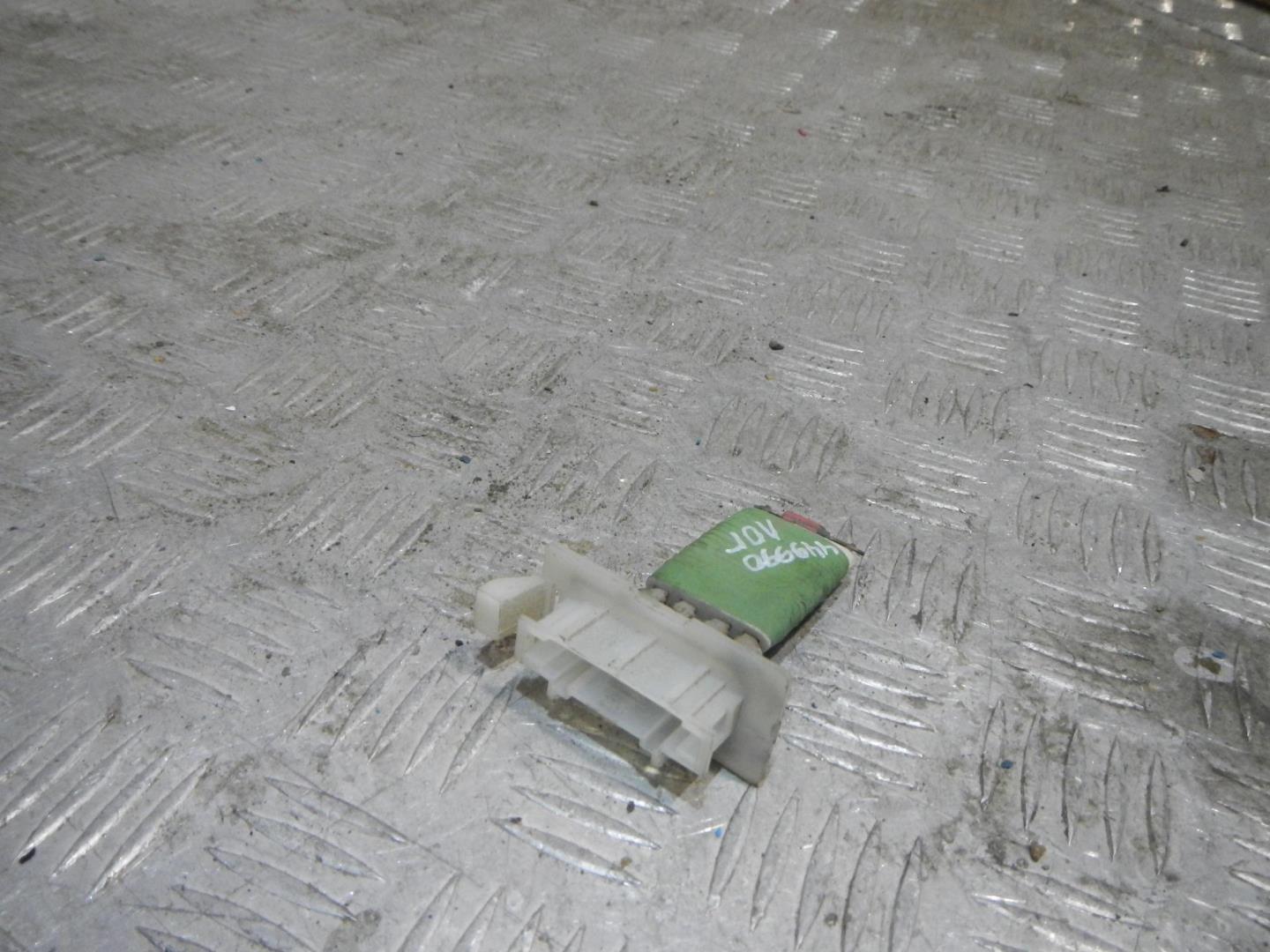 Резистор отопителя