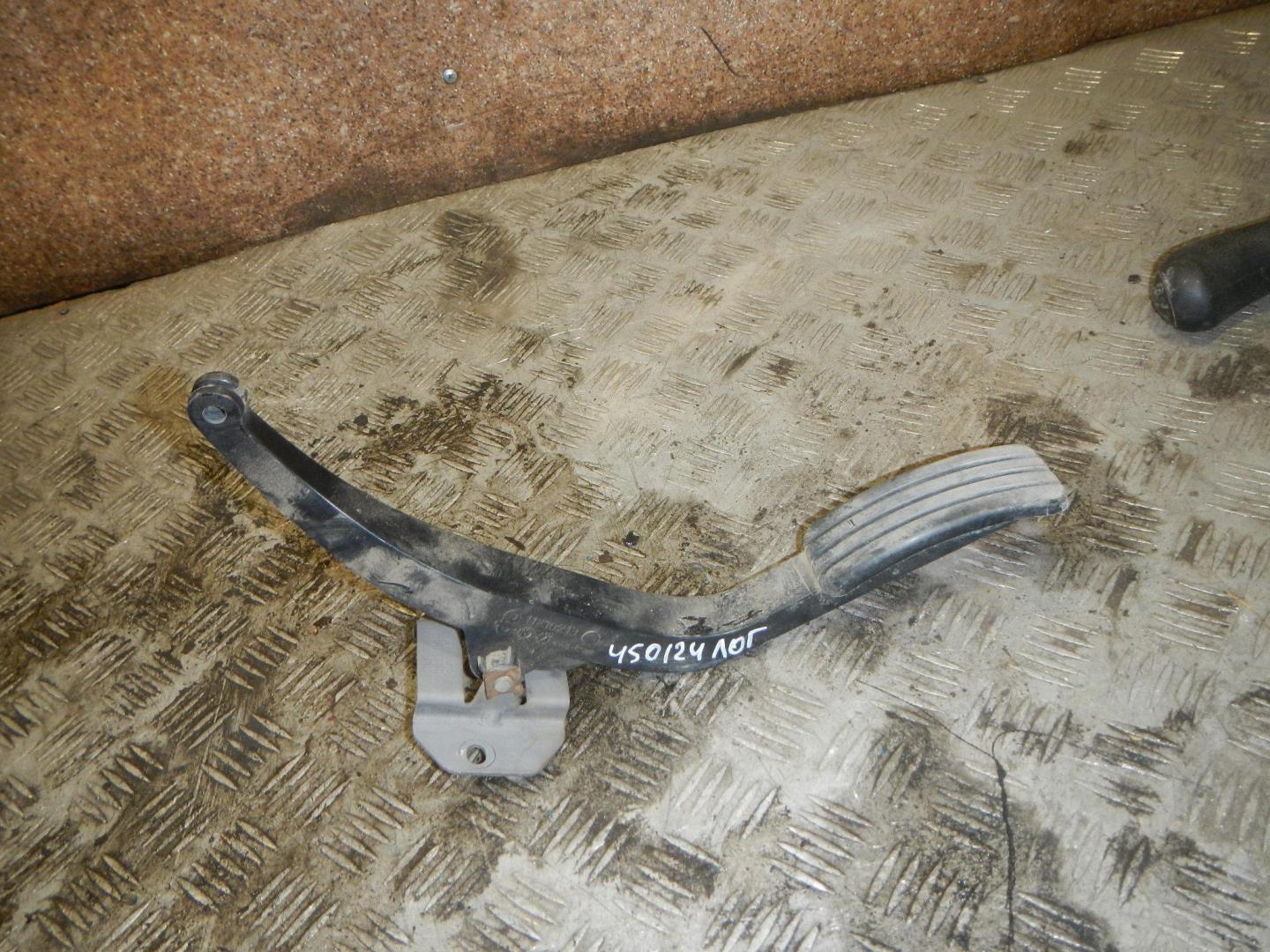 Педаль газа