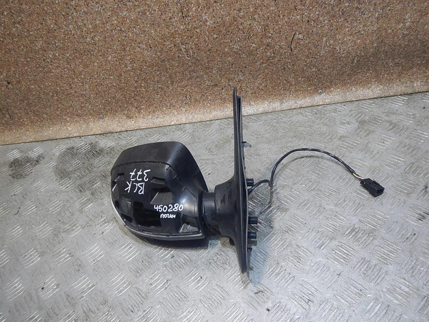 Зеркало правое электрическое