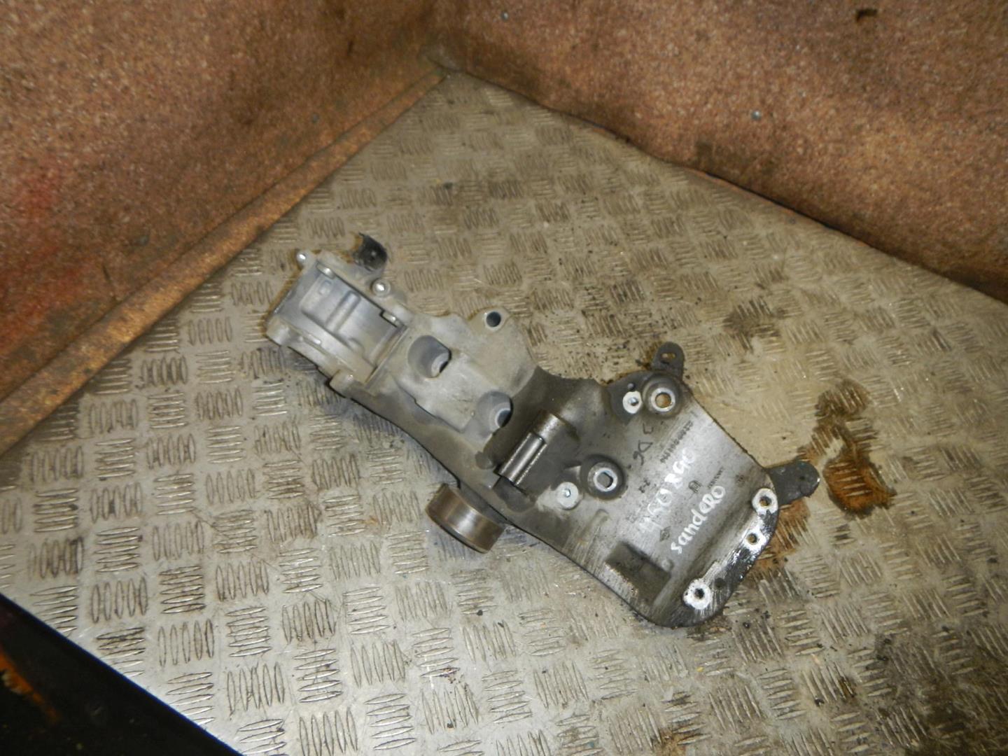 Кронштейн генератора