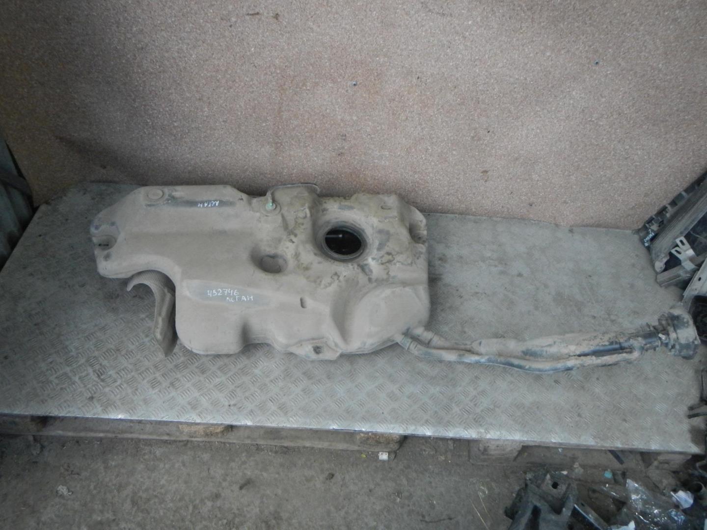 Бак топливный