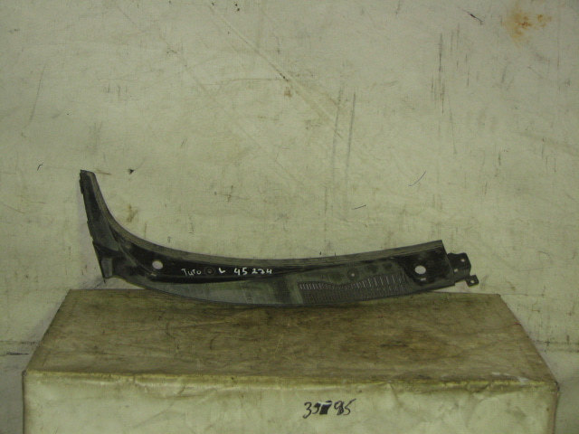 Решетка стеклоочистителей (Жабо)