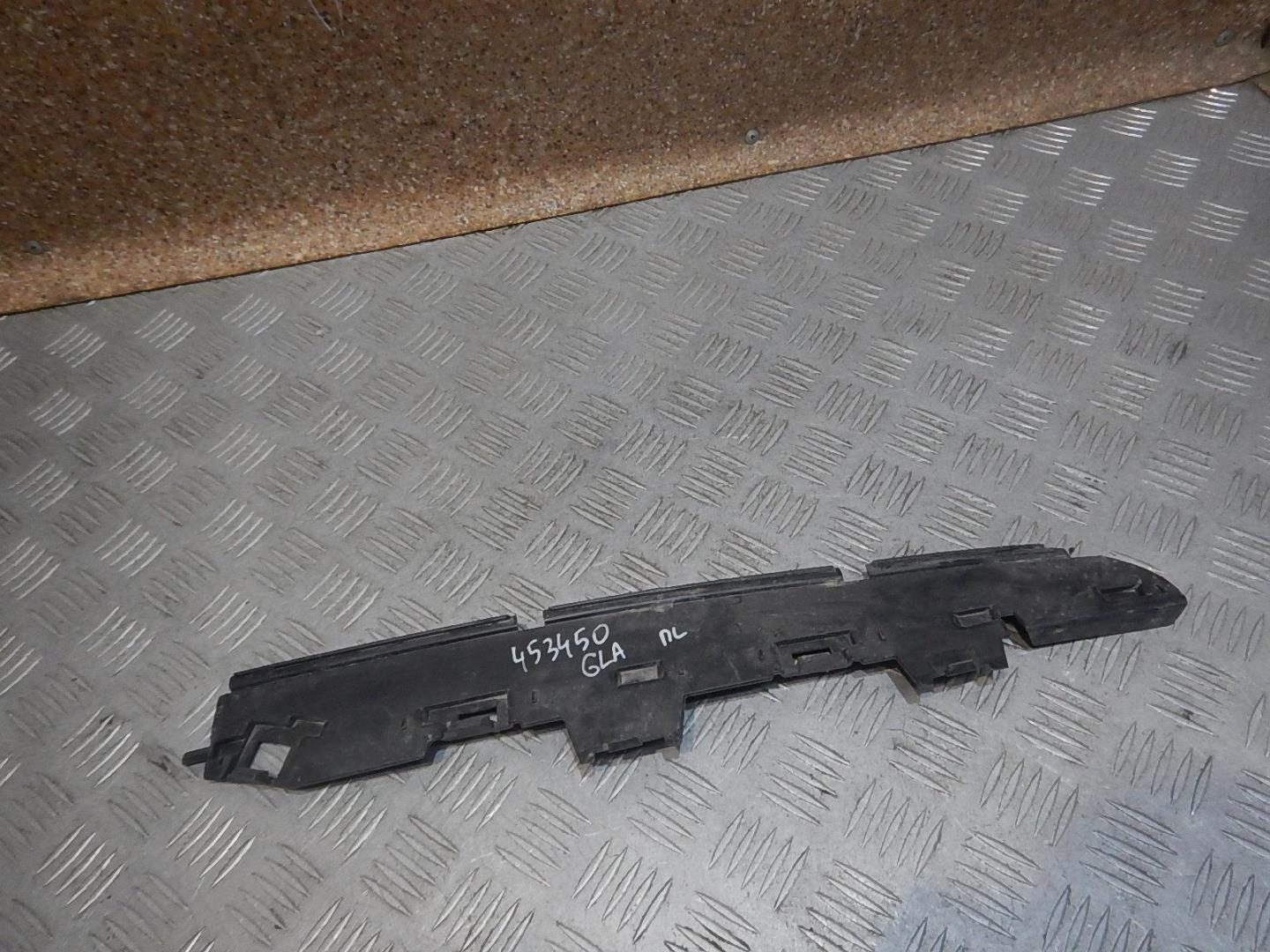 Накладка на решетку радиатора