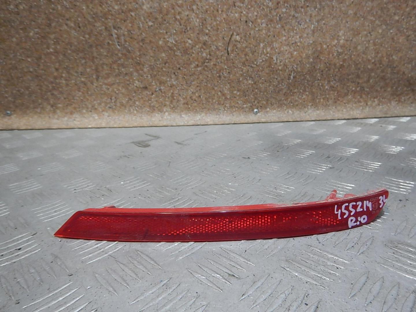 Отражатель в бампер задний левый