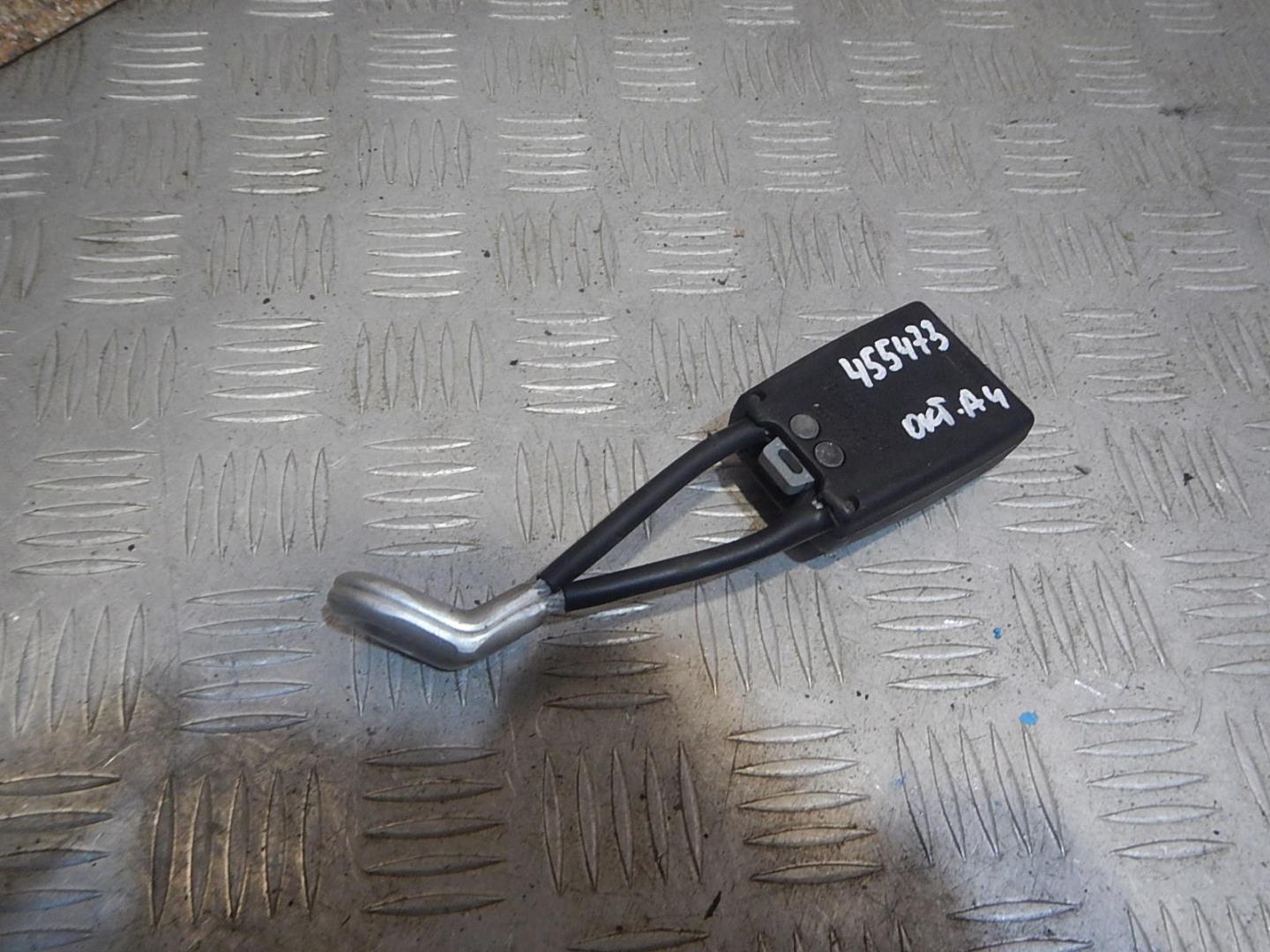 Ответная часть ремня безопасности