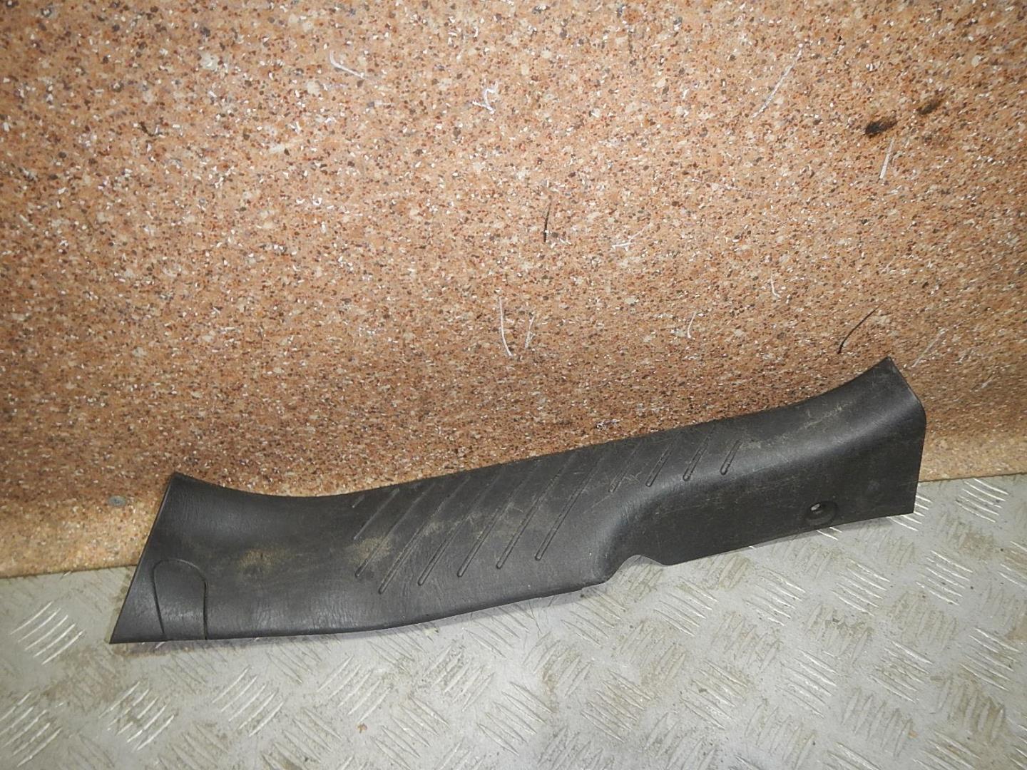 Накладка порога (внутренняя)