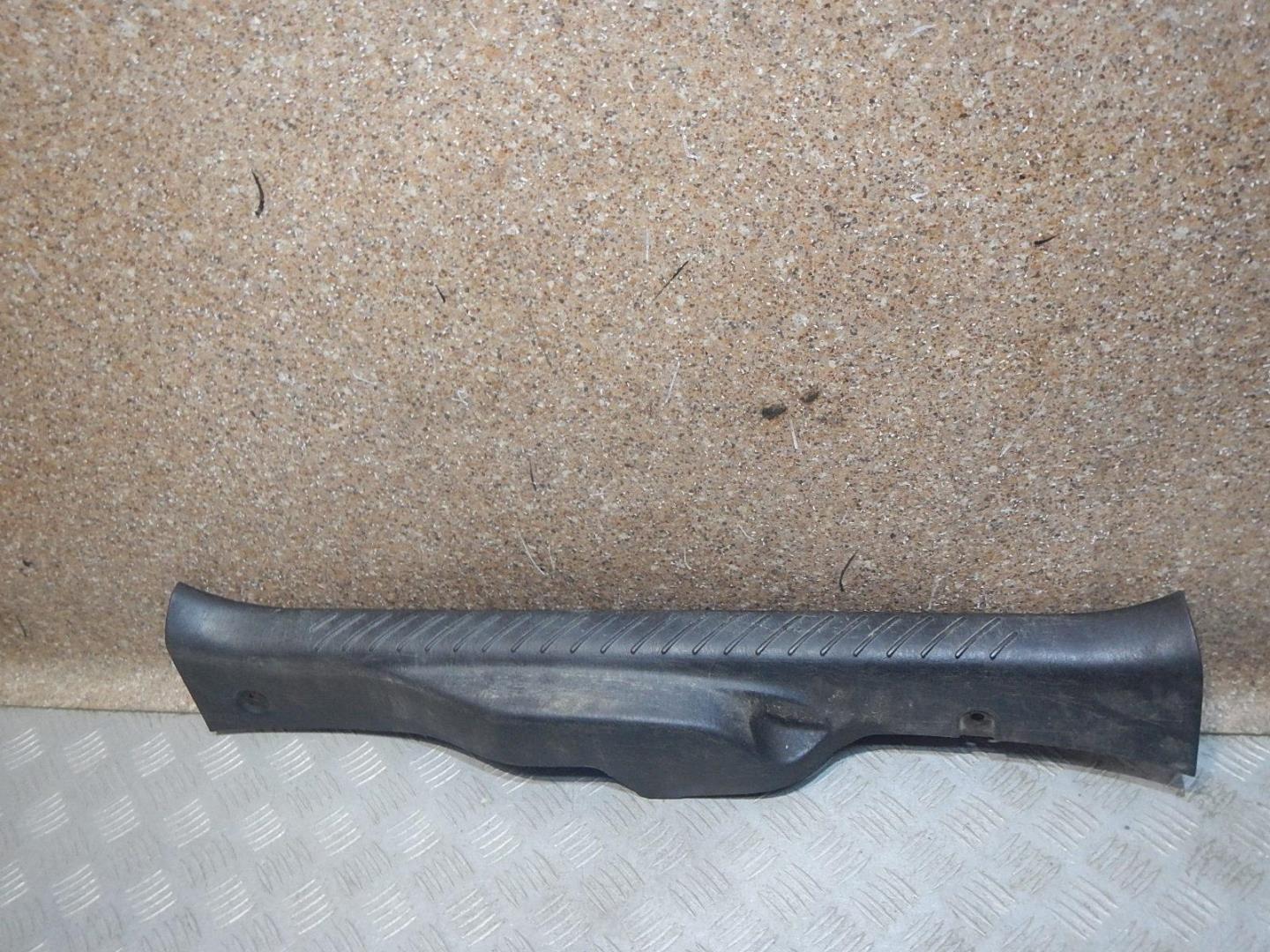 Накладка порога (внутренняя)