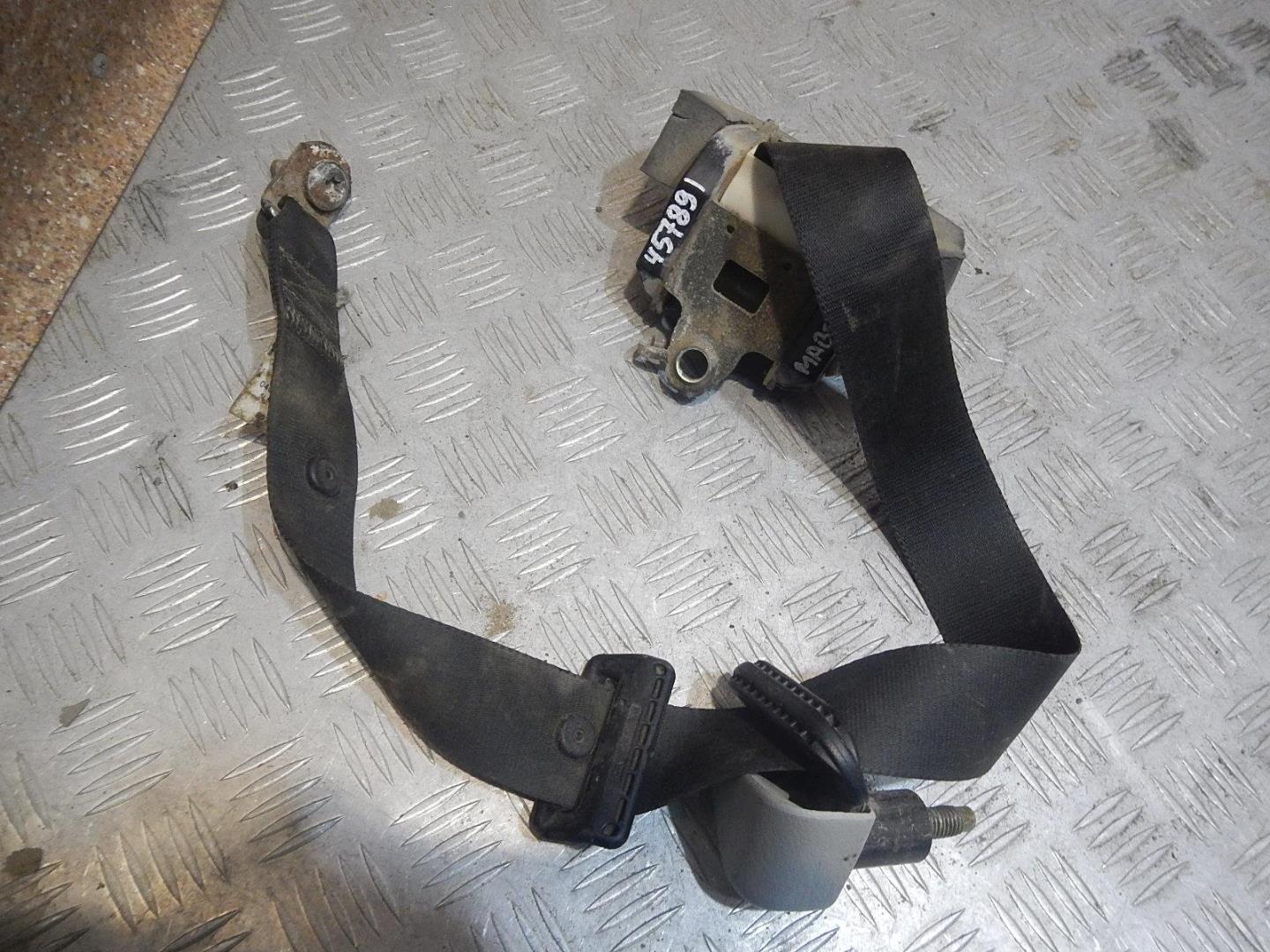 Ремень безопасности