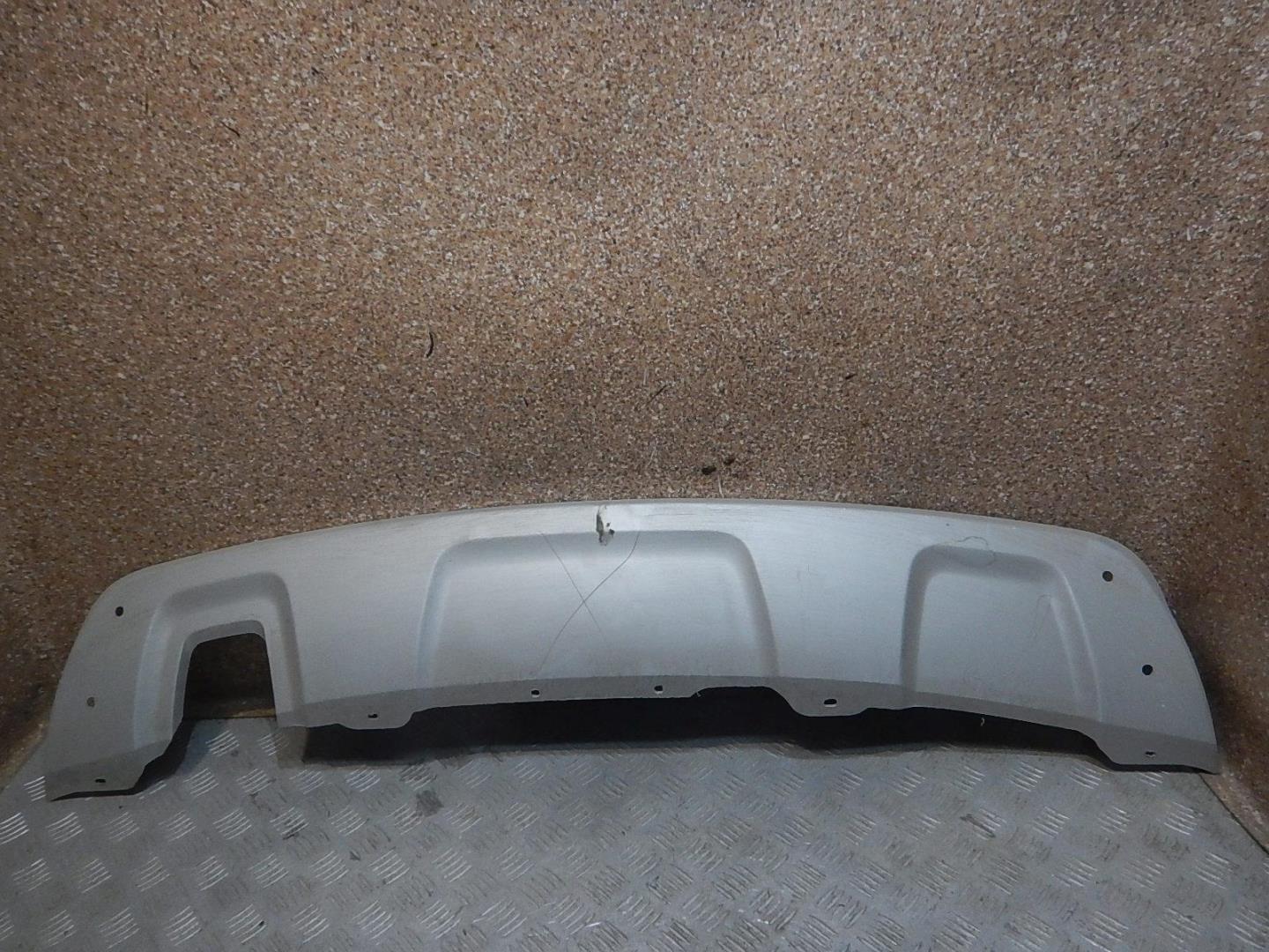 Накладка заднего бампера