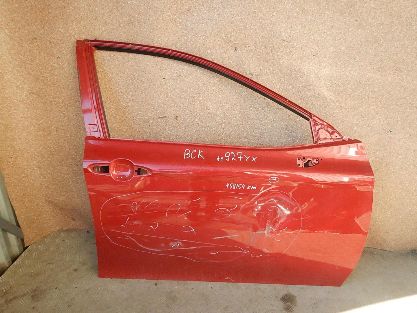 Дверь передняя правая