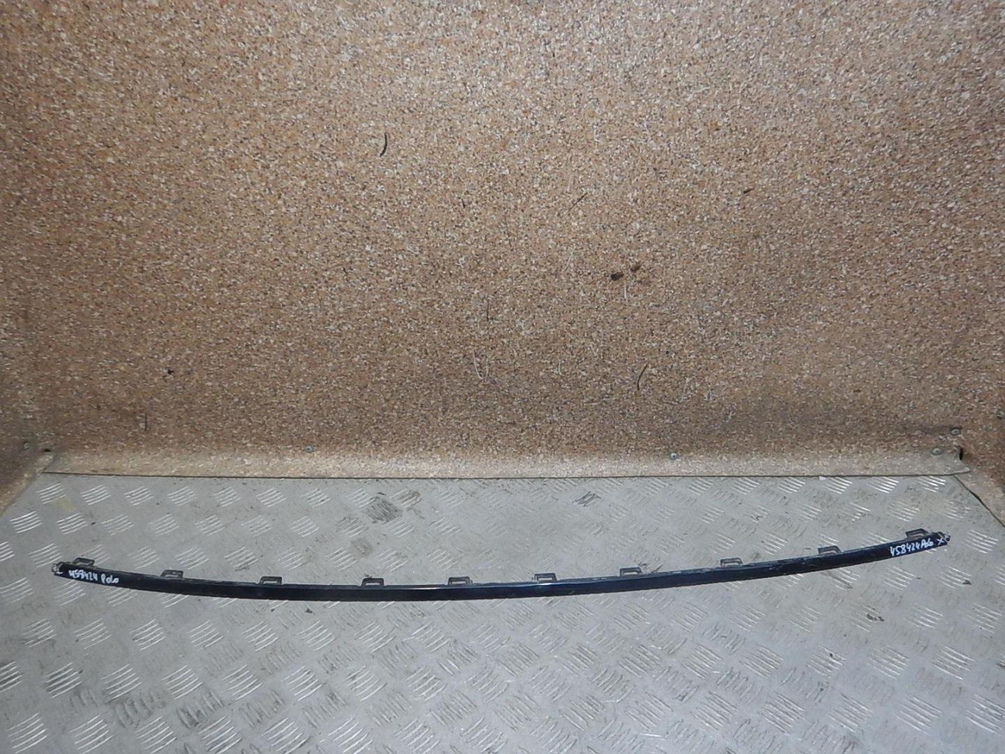 Молдинг заднего бампера