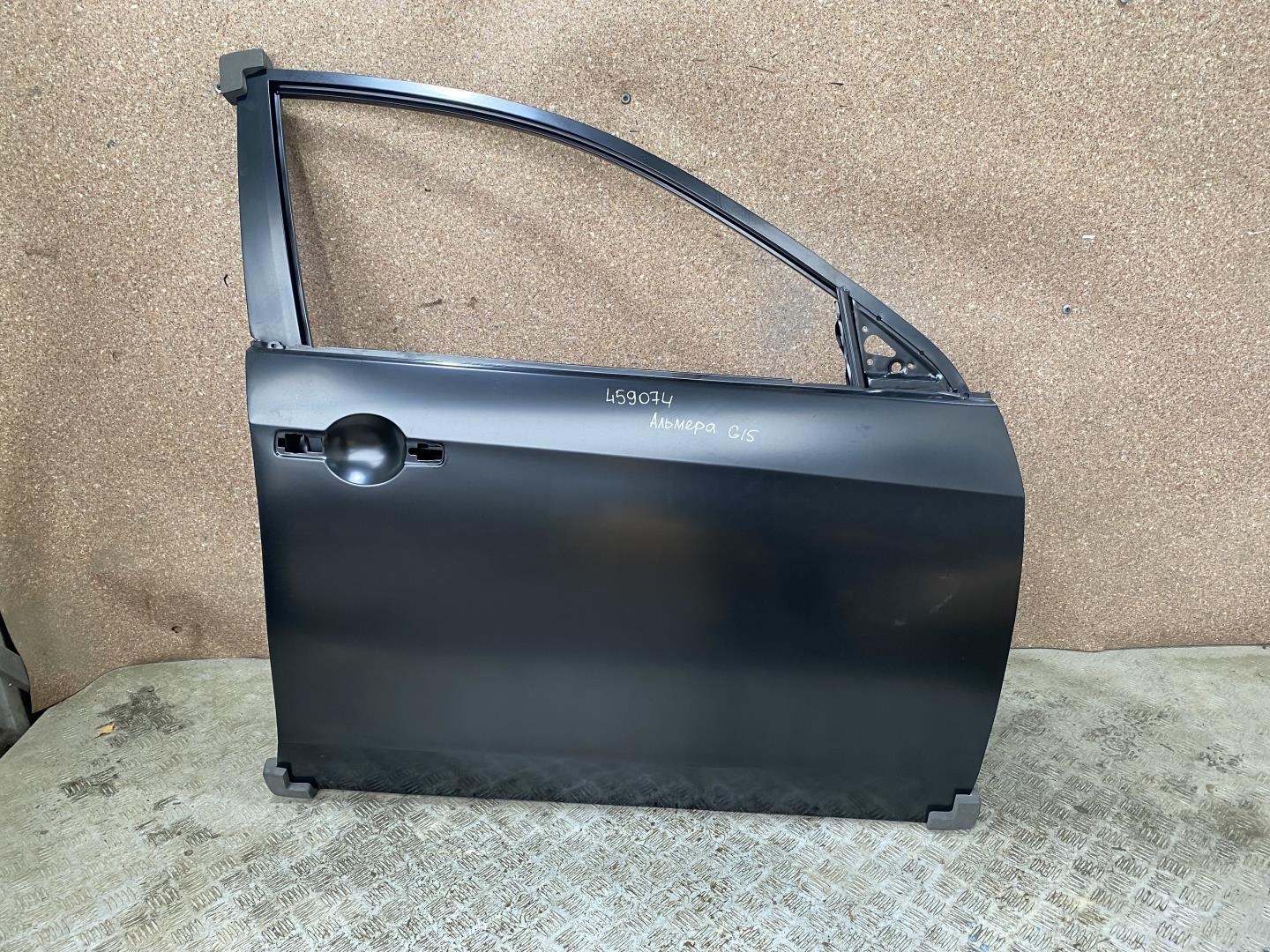 Дверь передняя правая
