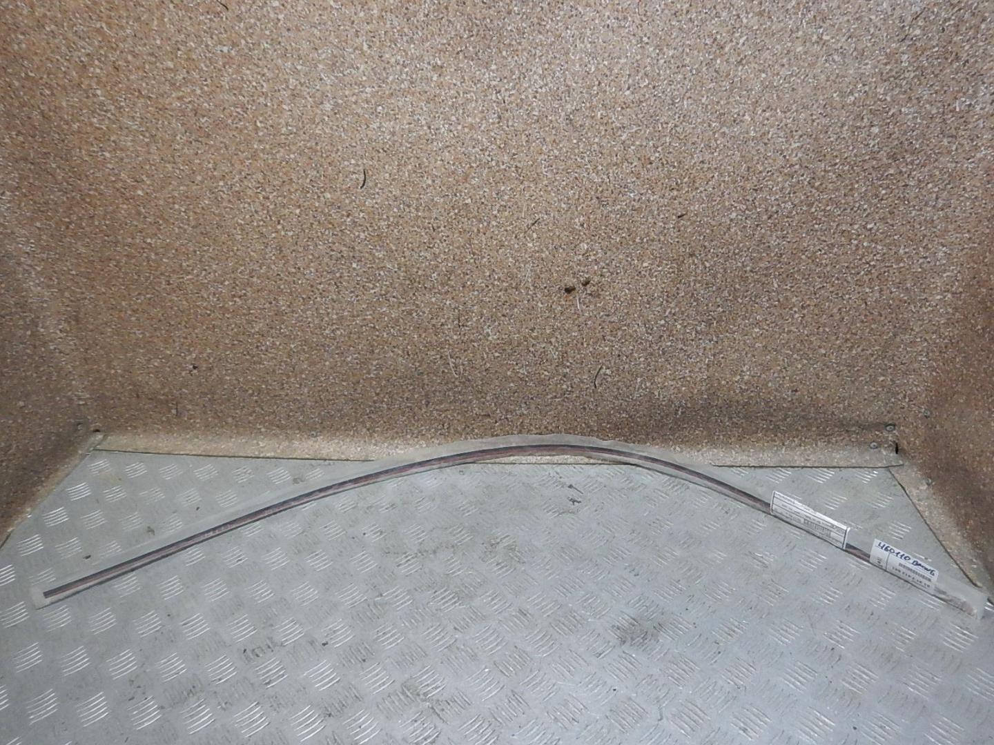 Молдинг лобового стекла