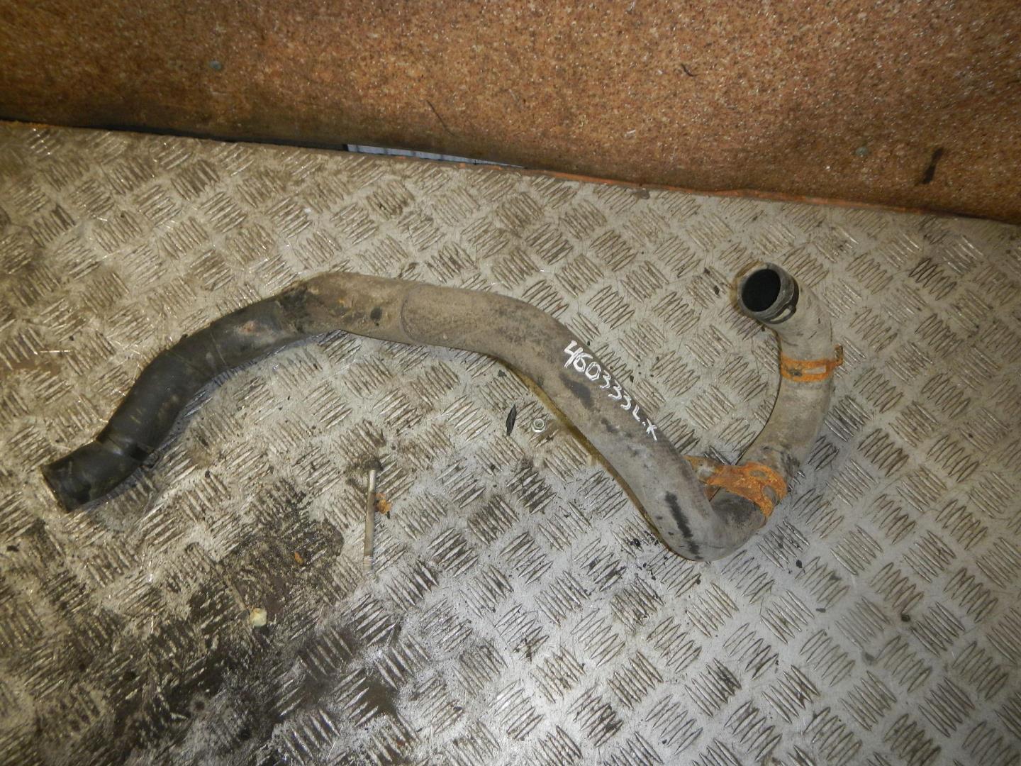 Патрубок радиатора