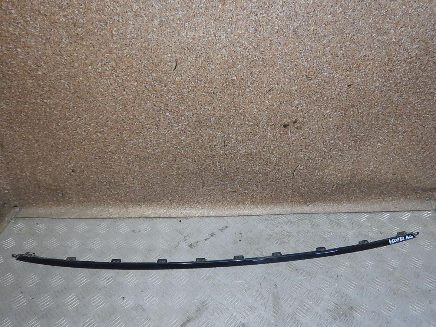 Молдинг заднего бампера