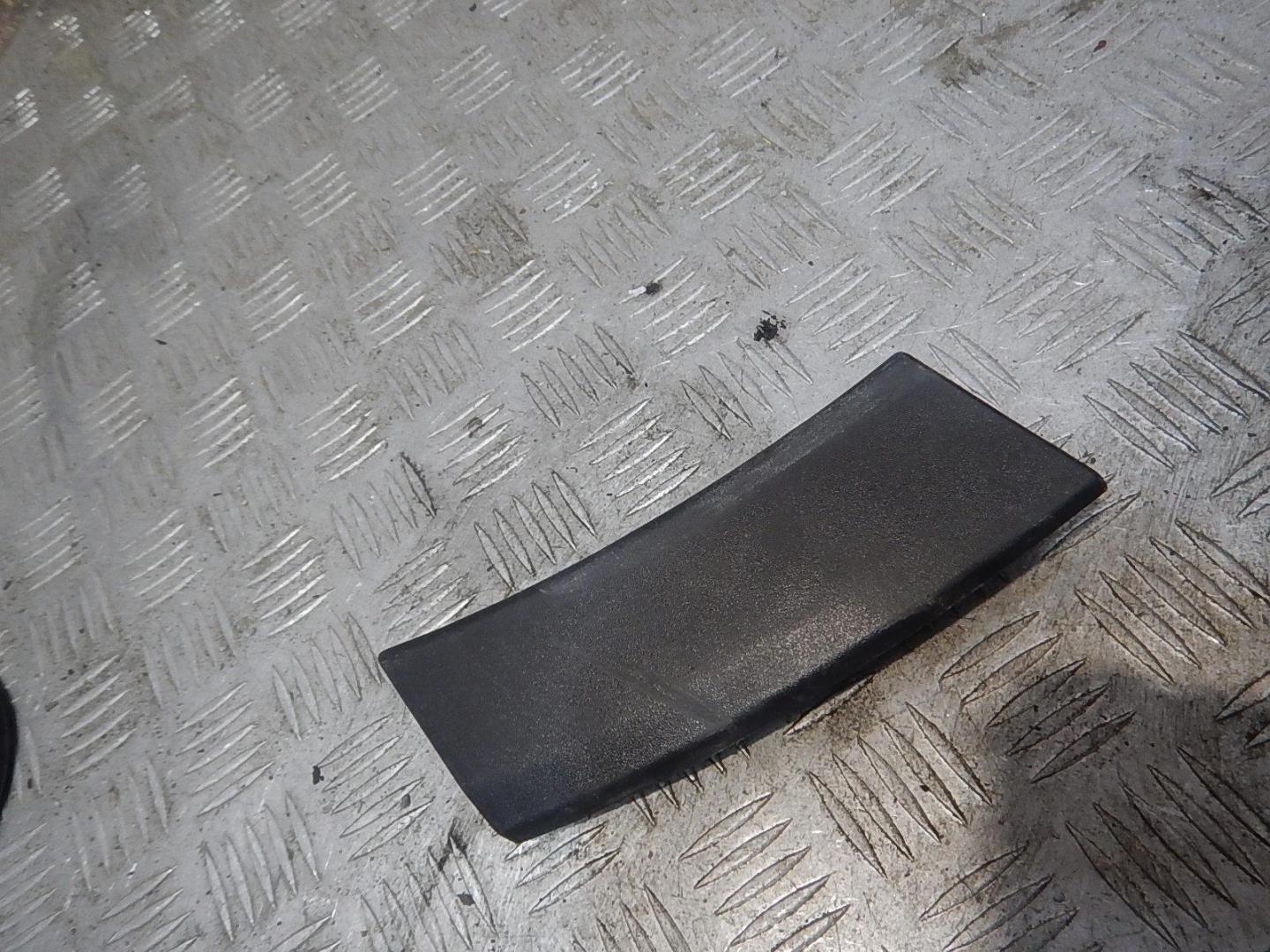 Накладка заднего бампера правая