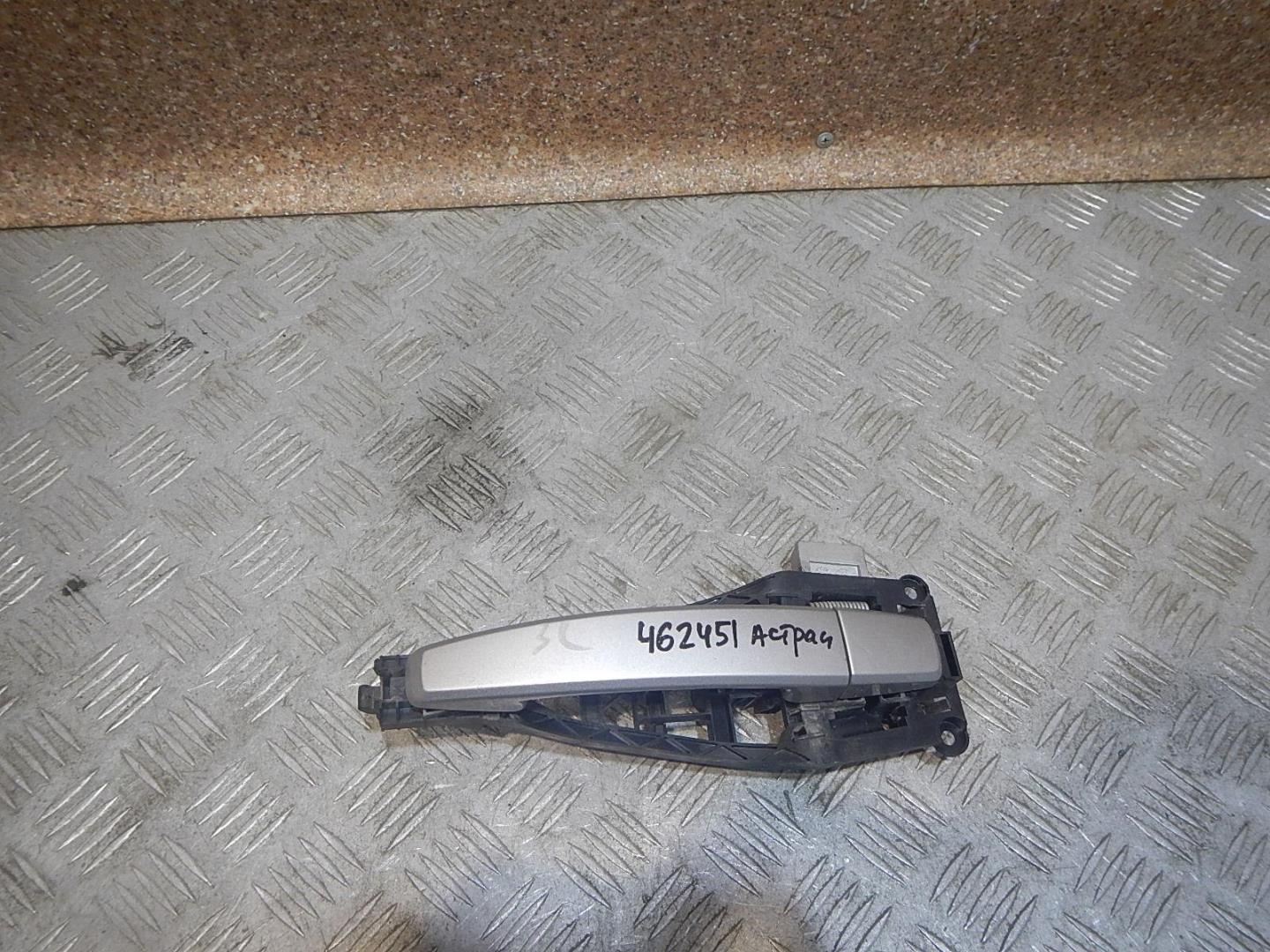 Ручка двери задней наружная левая