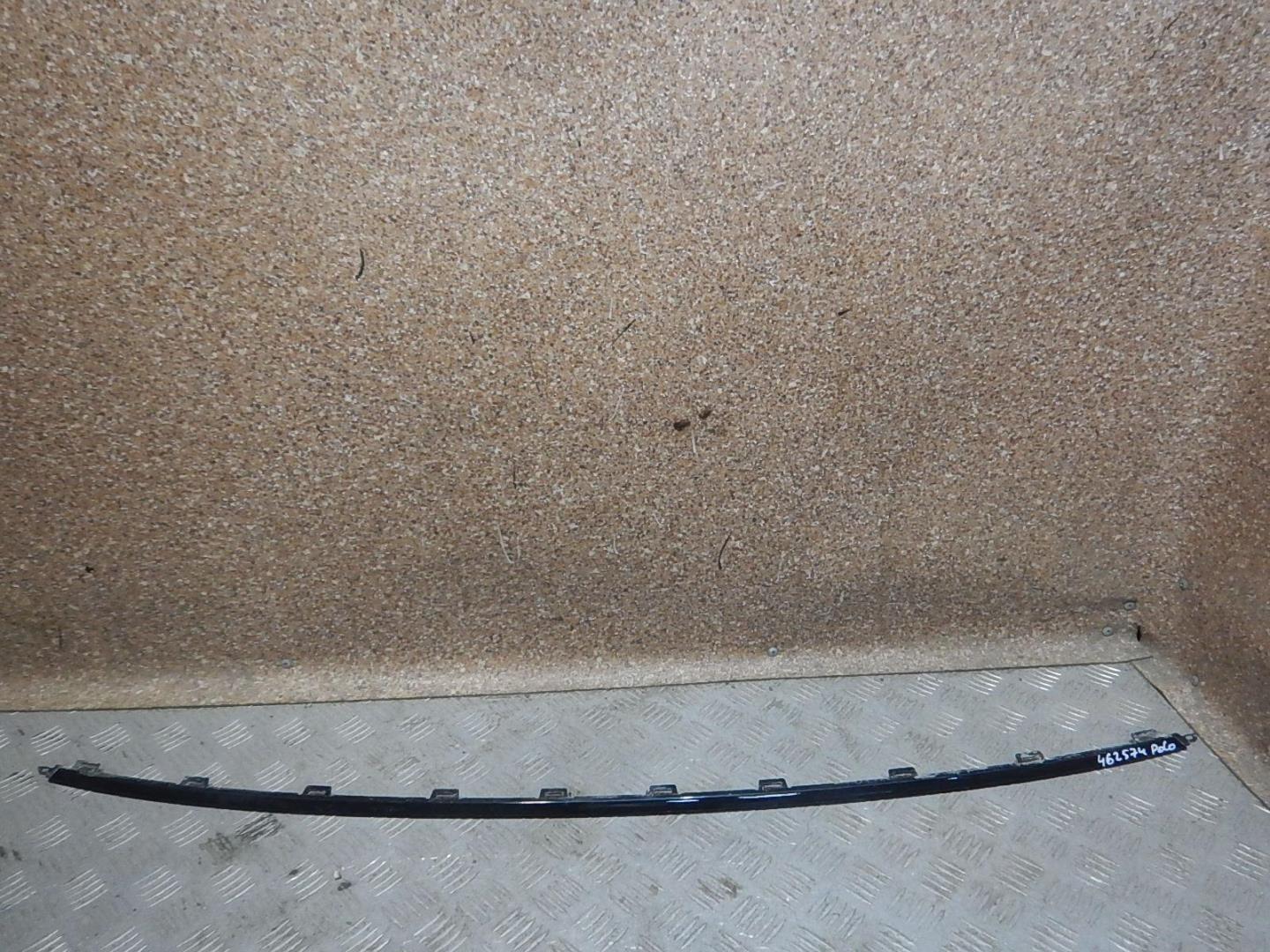 Молдинг заднего бампера