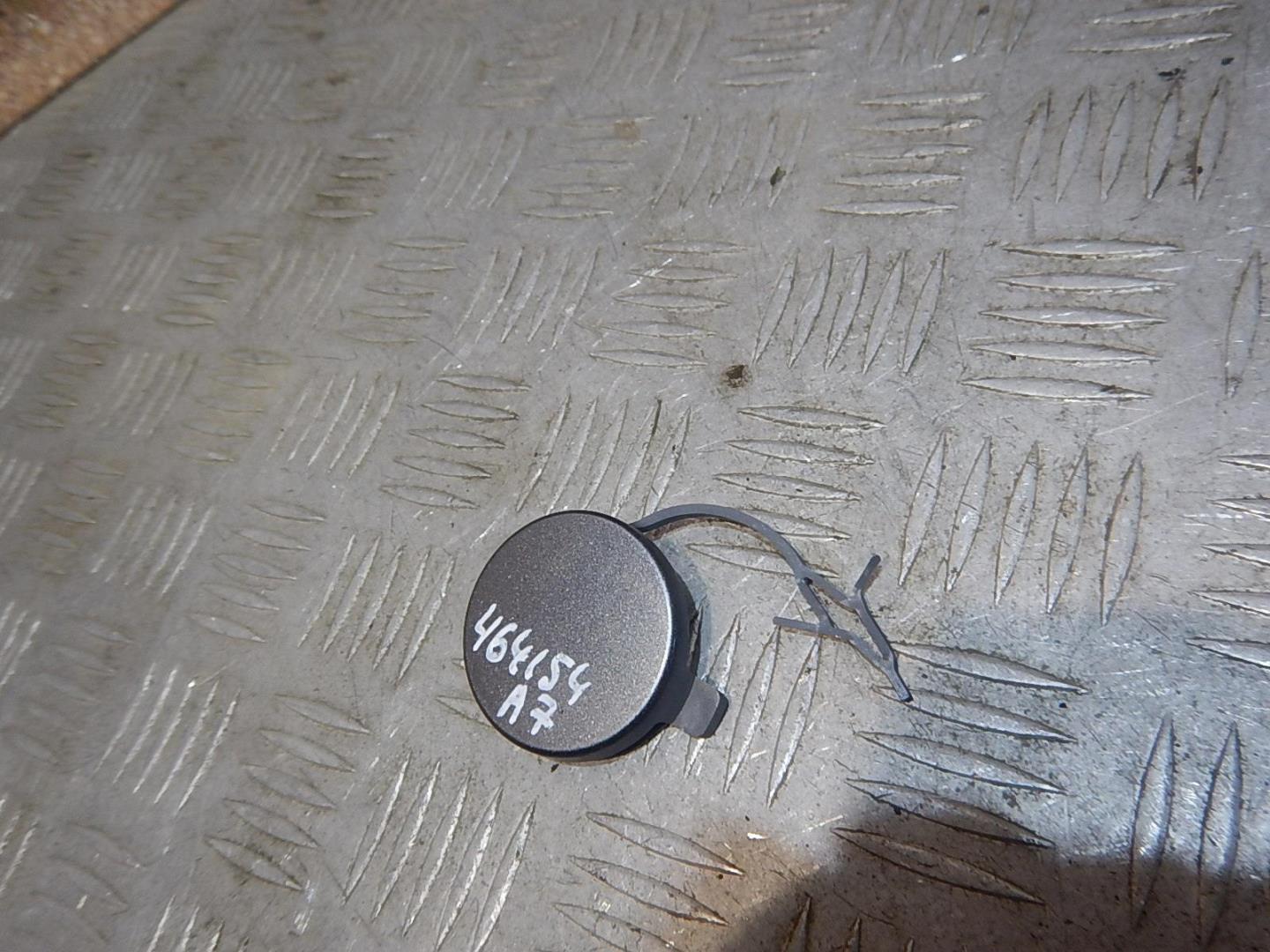 Заглушка буксировочного крюка