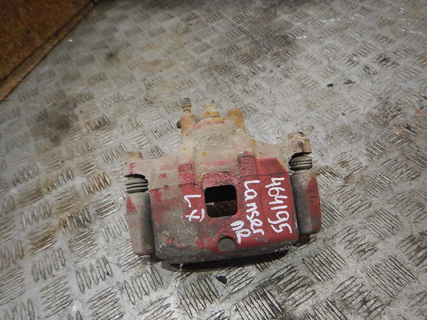 Суппорт передний правый