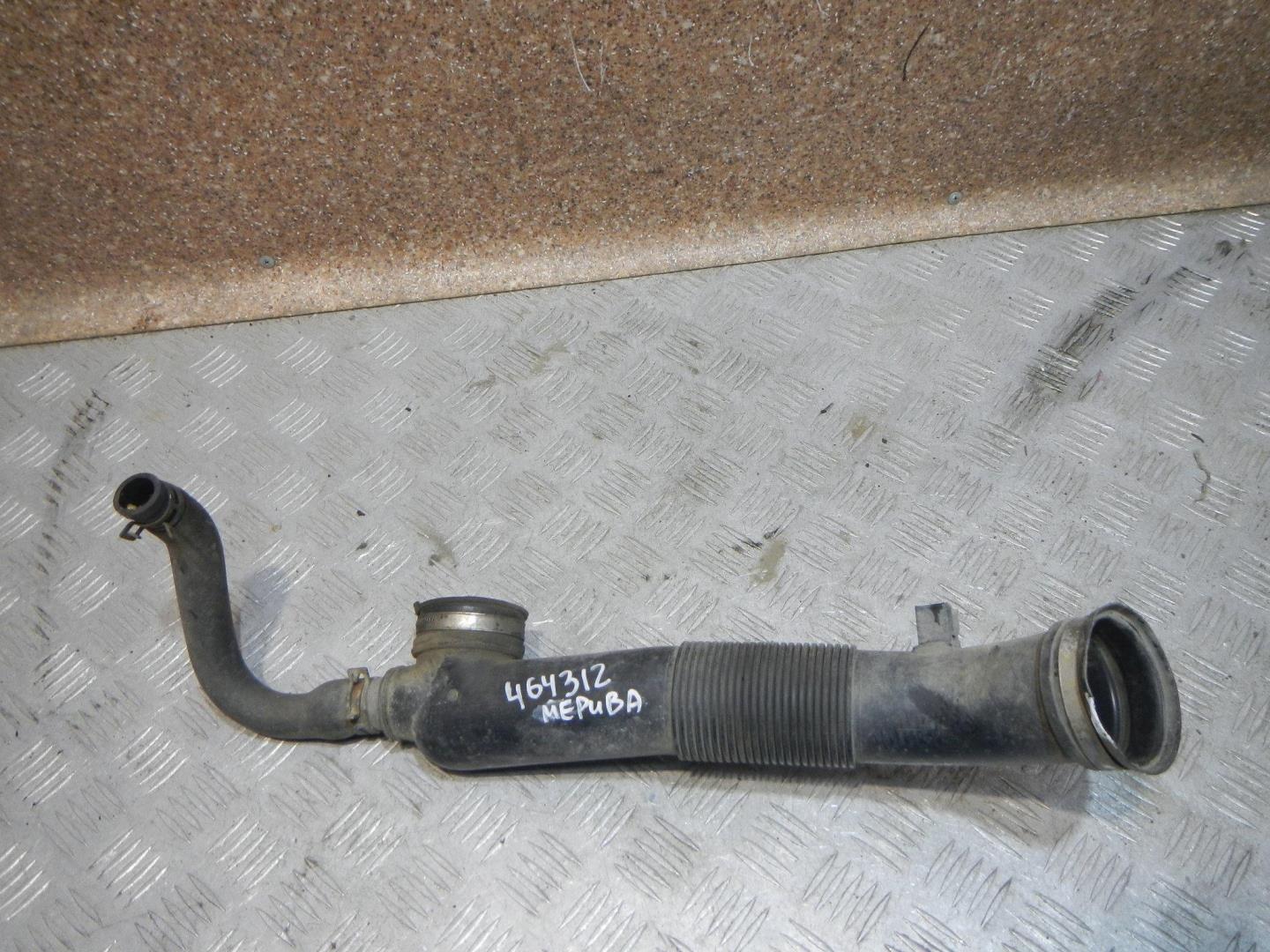 Патрубок воздушного фильтра