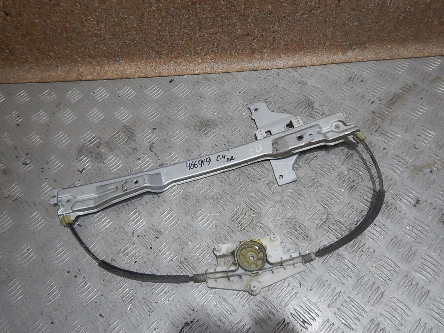 Стеклоподъемник электр. передний правый