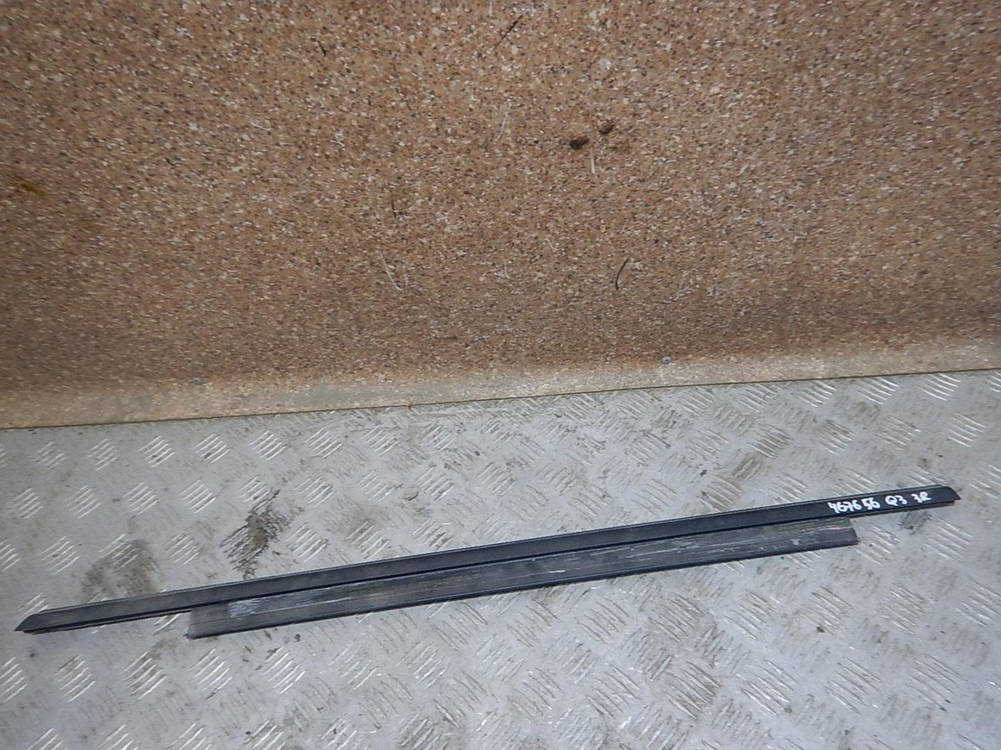 Накладка стекла заднего правого