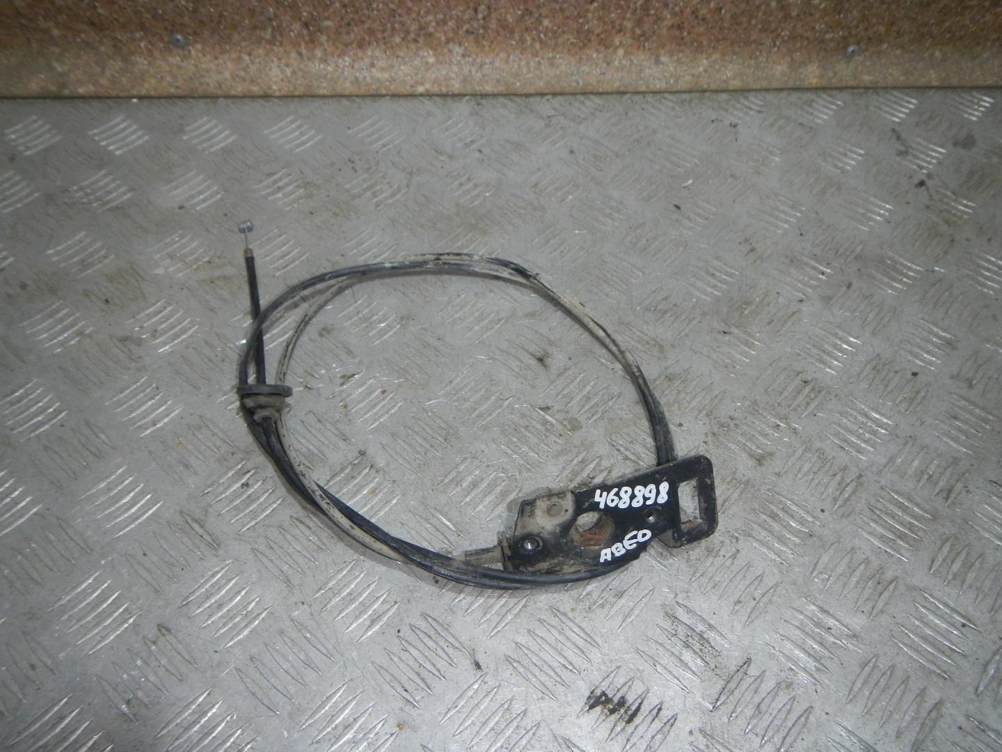 Трос открывания капота