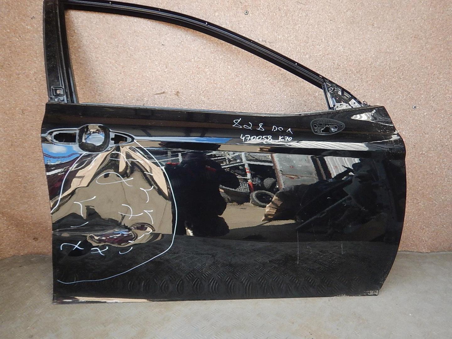 Дверь передняя правая