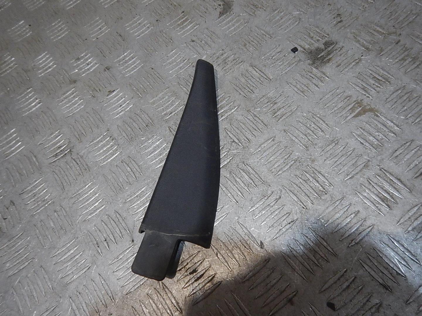 Накладка двери задней правой