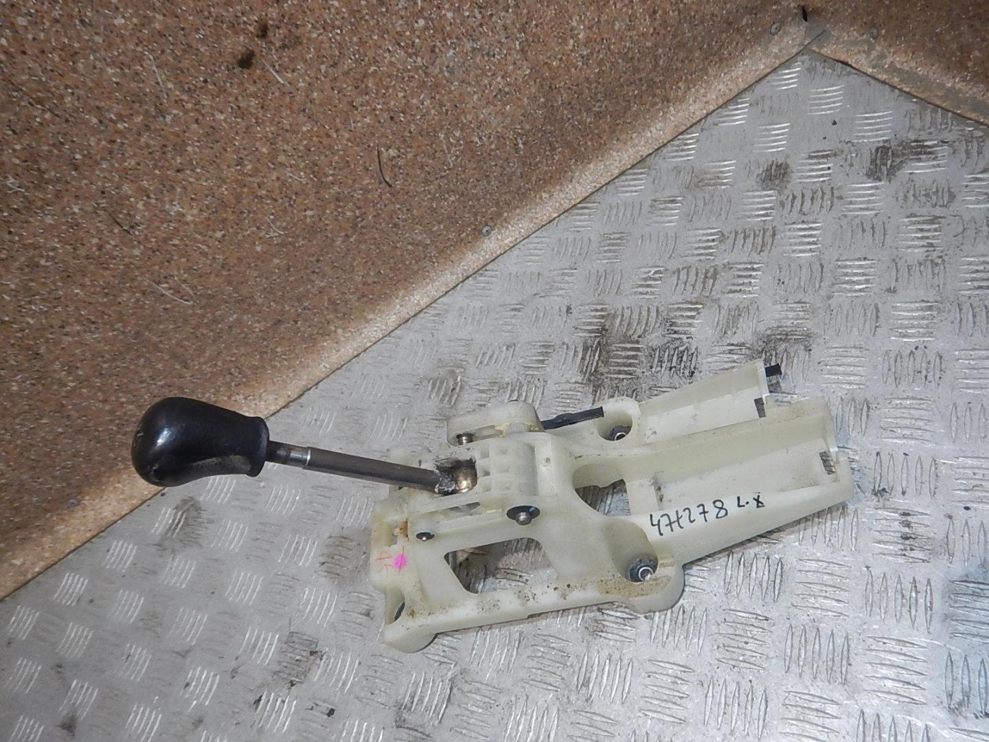 Кулиса МКПП / АКПП