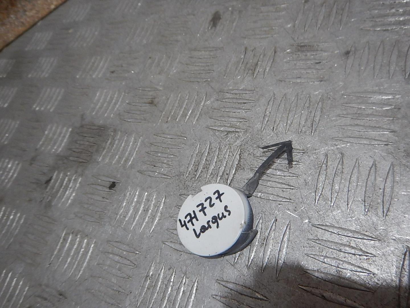 Заглушка буксировочного крюка