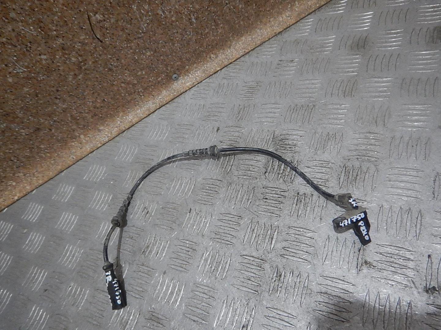 Датчик ABS задний