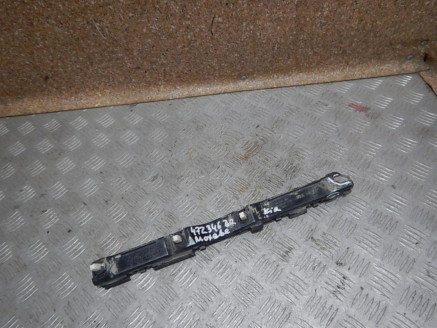 Кронштейн заднего бампера правый