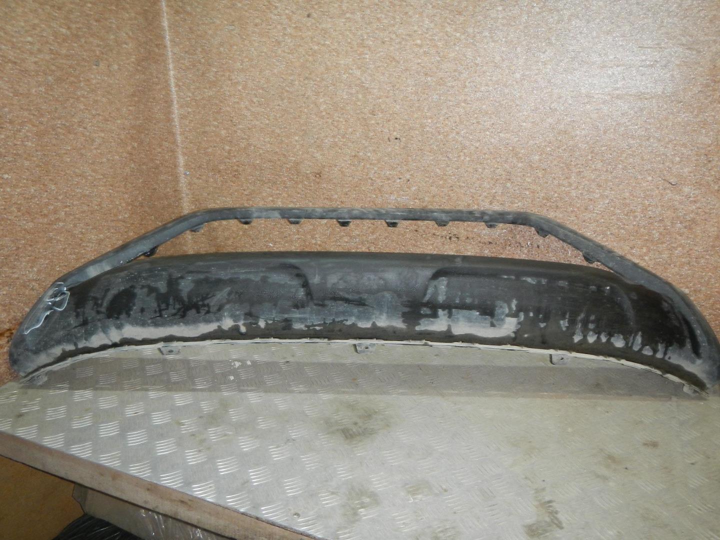 Накладка переднего бампера