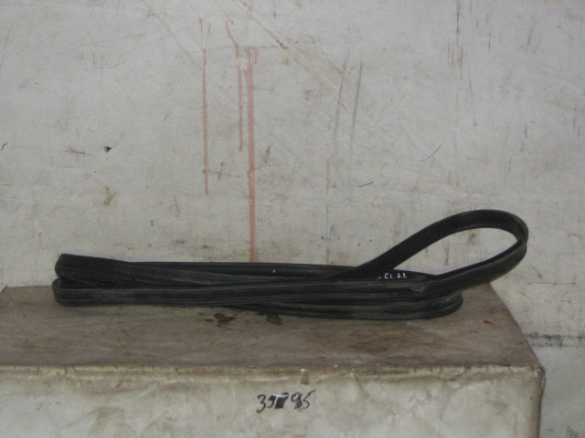 Уплотнитель двери