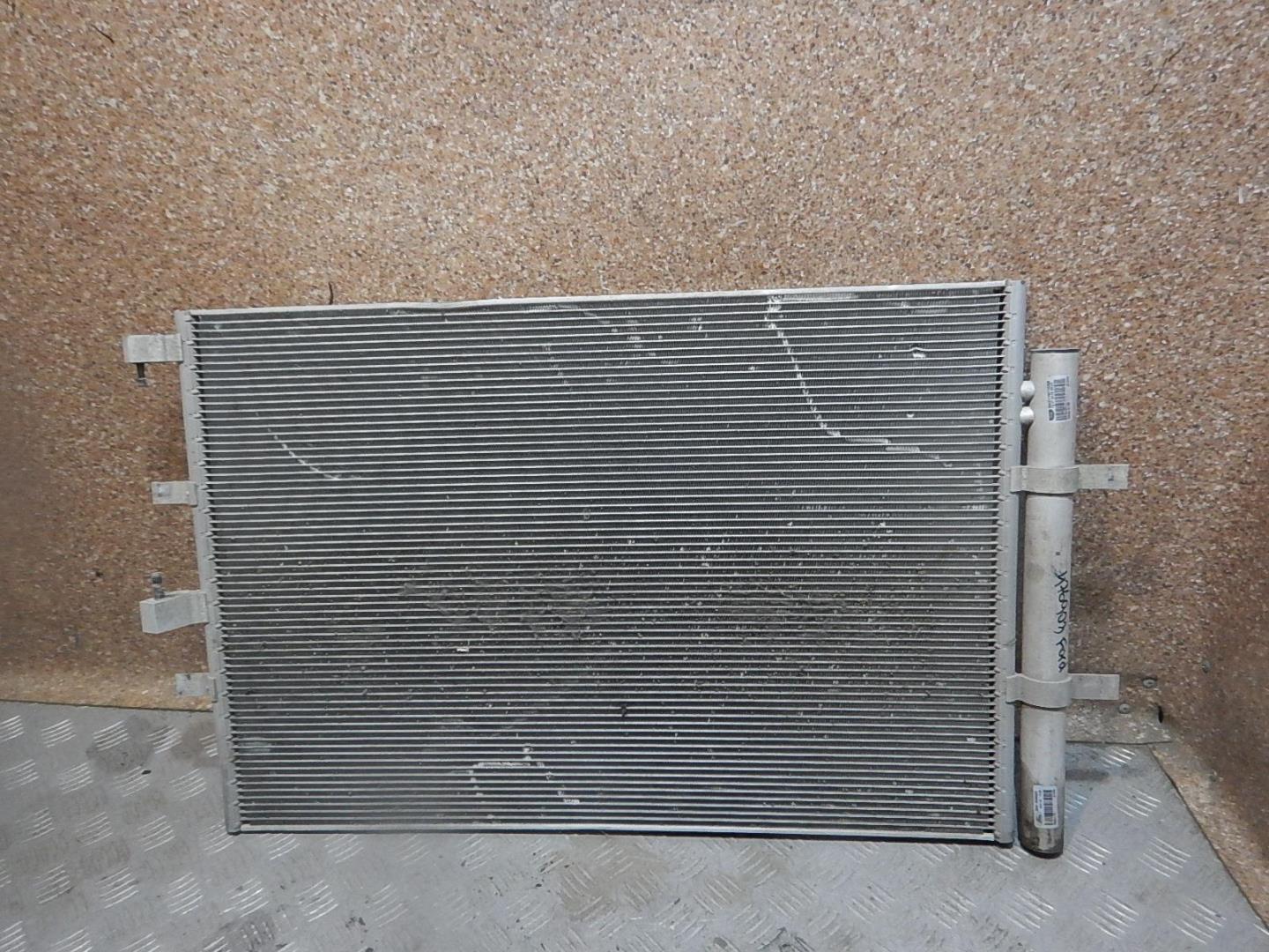 Радиатор кондиционера / конденсер